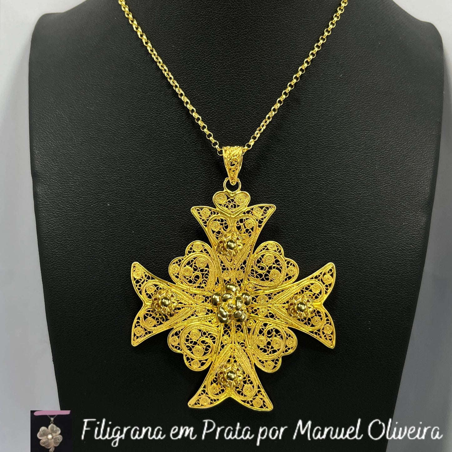 Medalha Cruz de Malta com Flor Dupla