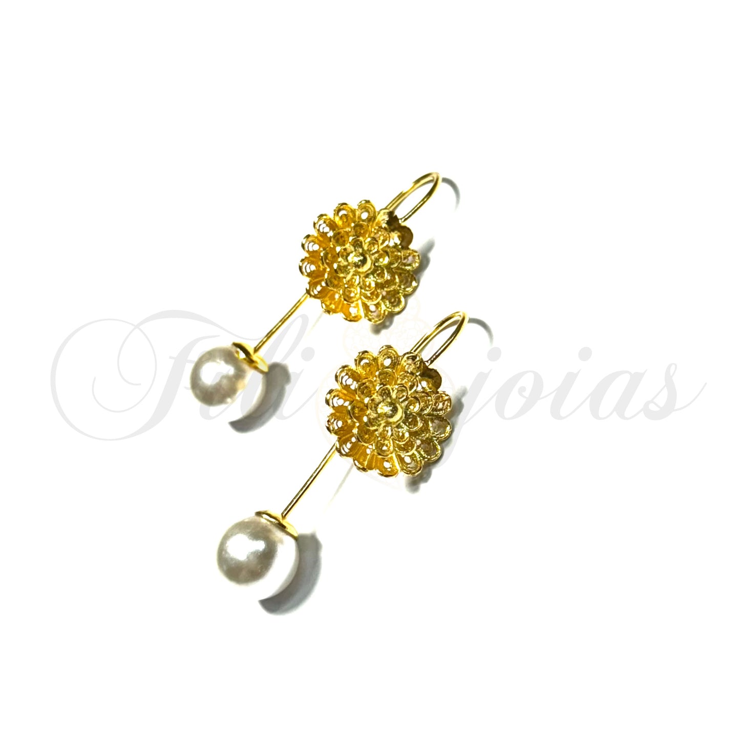 Brinco Pérola com Flor Aberta