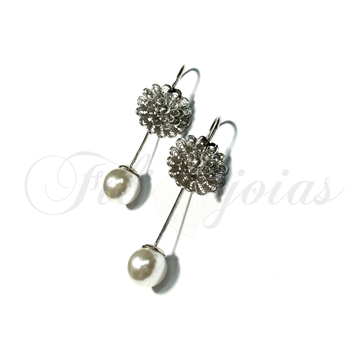 Brinco Pérola com Flor Aberta