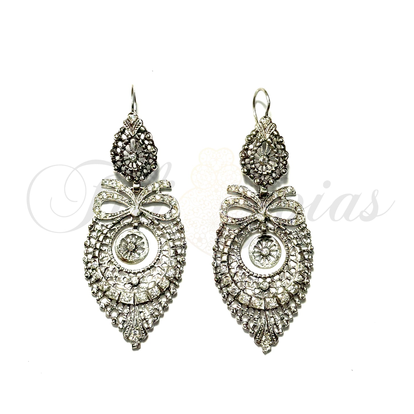 Brinco de Rainha c/ Zircónias