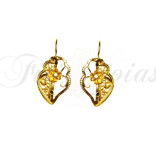 Brinco Coração de Viana Meio Cheio