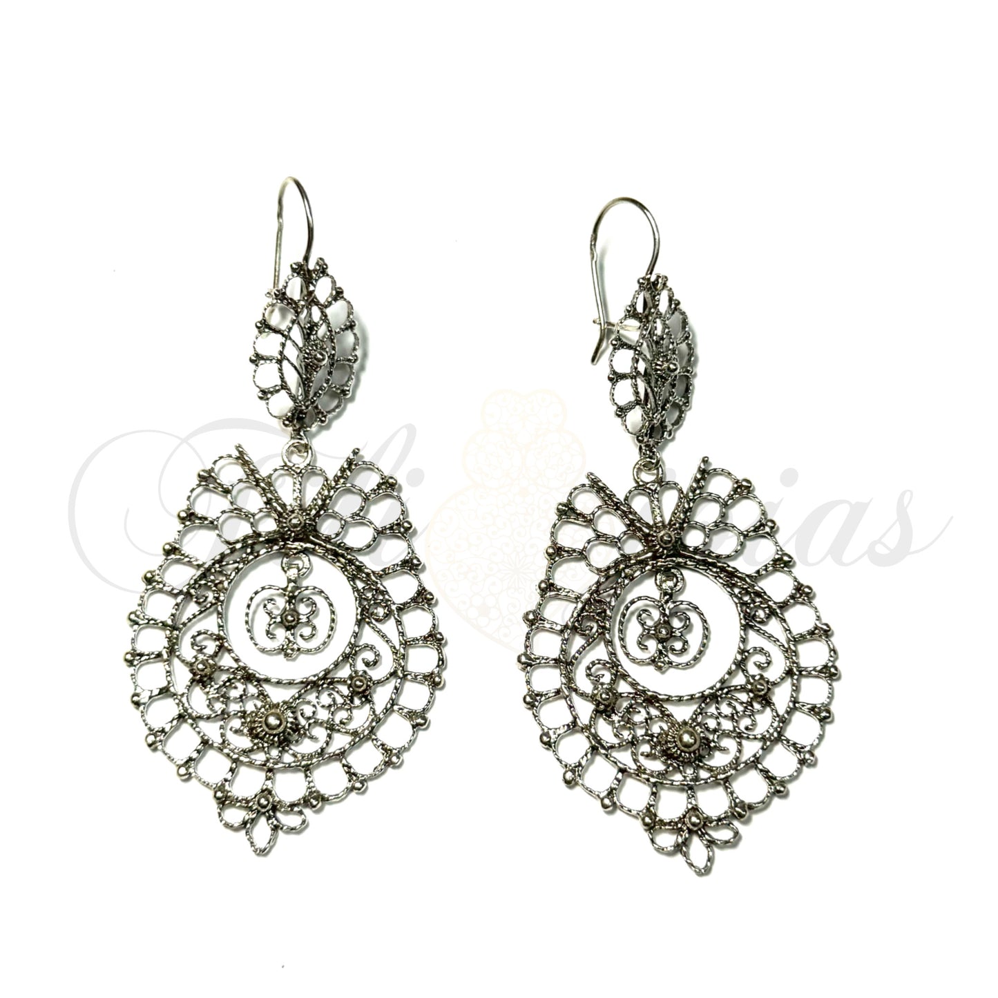 Brinco de Rainha Contemporâneo