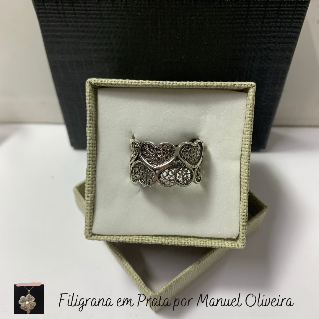 Anel corações de filigrana