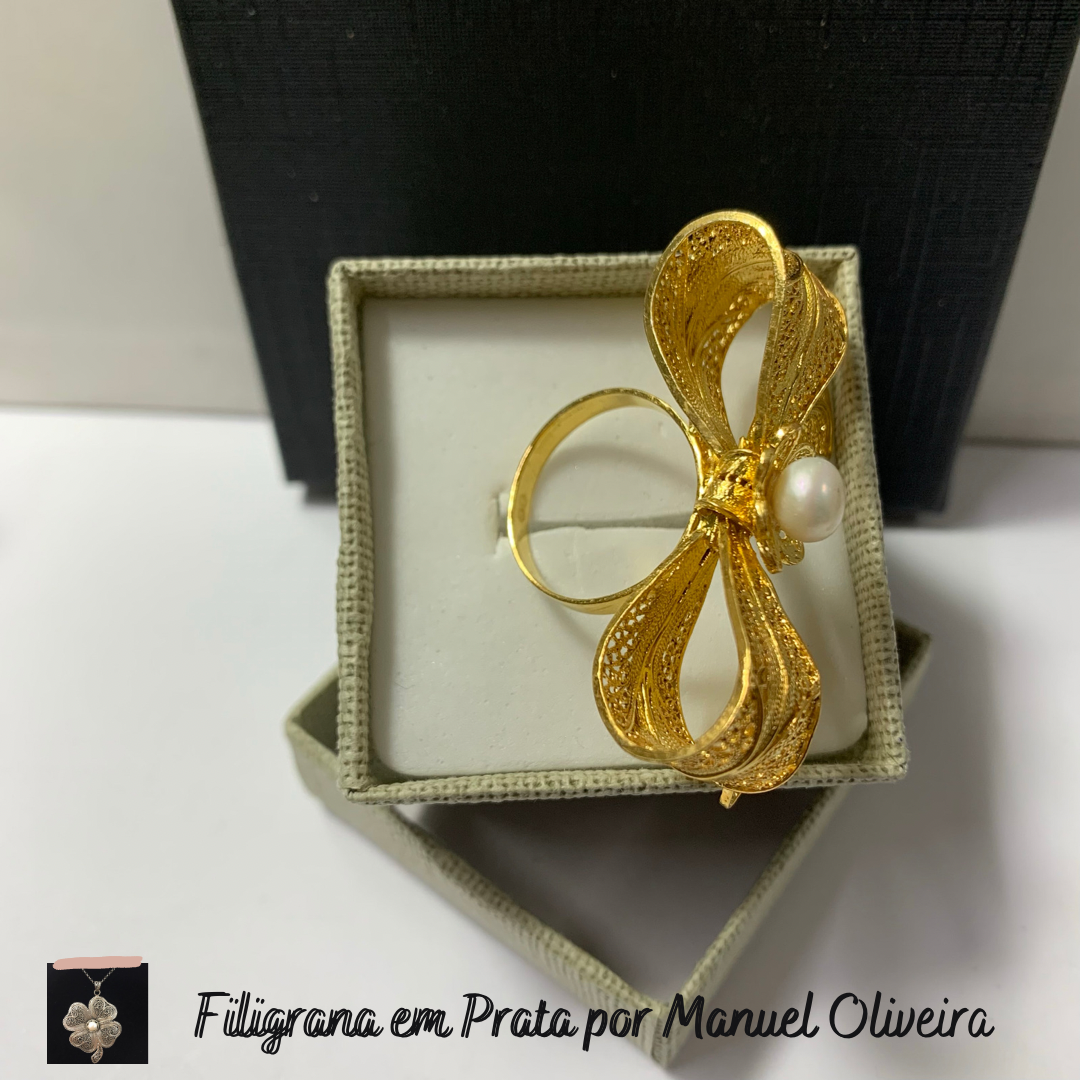Anel de Laço e Flor