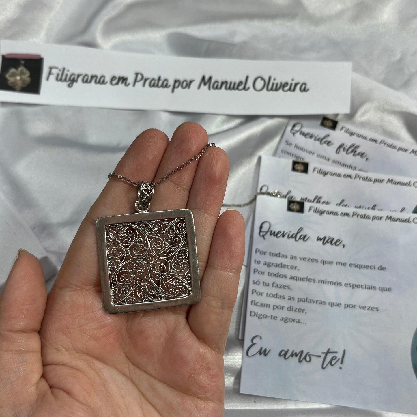 Medalha Quadrado em Filigrana