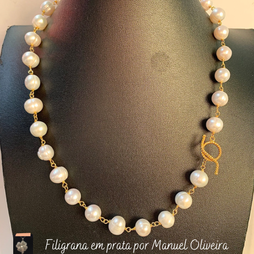 Colar de Pérolas Naturais com fecho